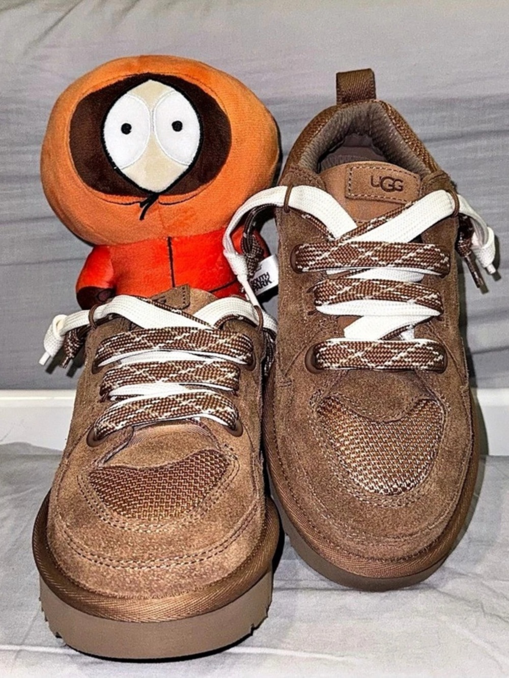 UGG Lo Lowmel Chestnut Brown Sneakers US 9